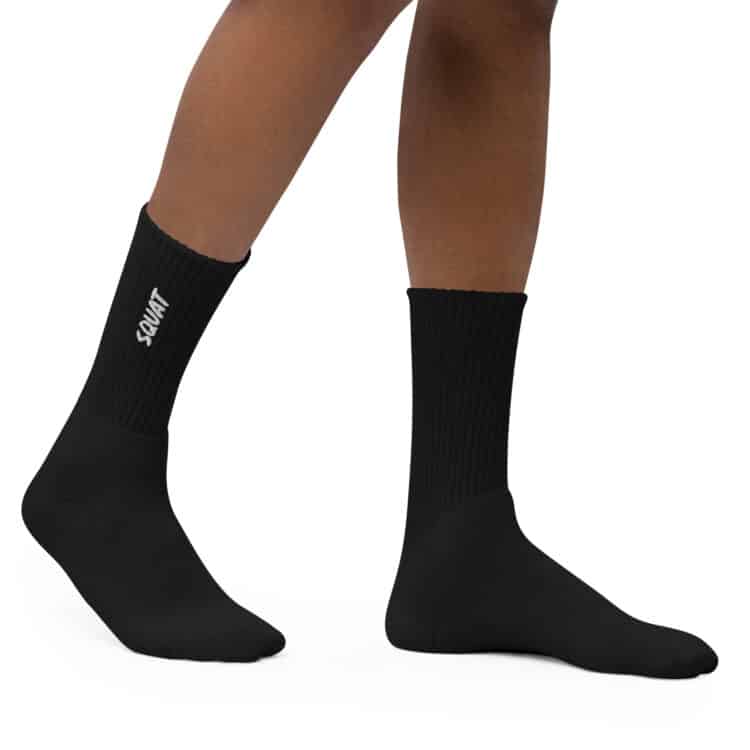 embroidered crew socks black right 641b14919694e